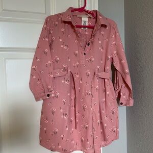 A beautiful dress for a girl, the color is pink made by H&M 100% cotton